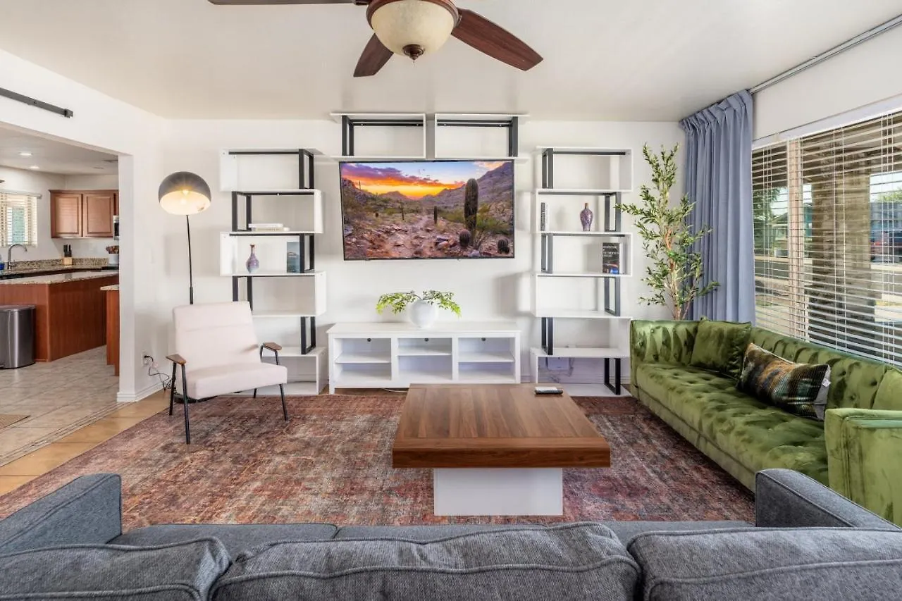 Scottsdale Gem! Pool, Patio, & Prime Location!ヴィラ 米国