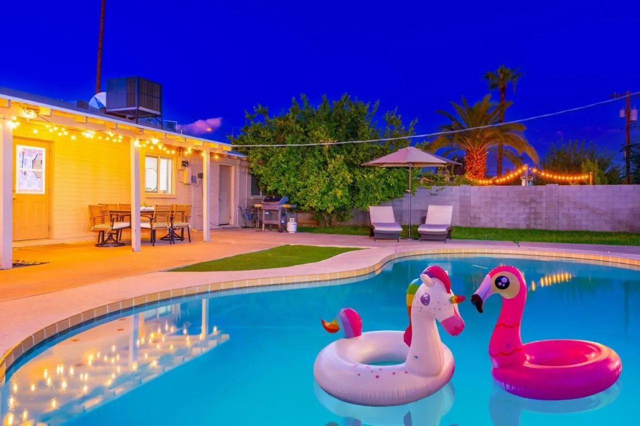 Scottsdale Gem! Pool, Patio, & Prime Location!ヴィラ 0*,  米国
