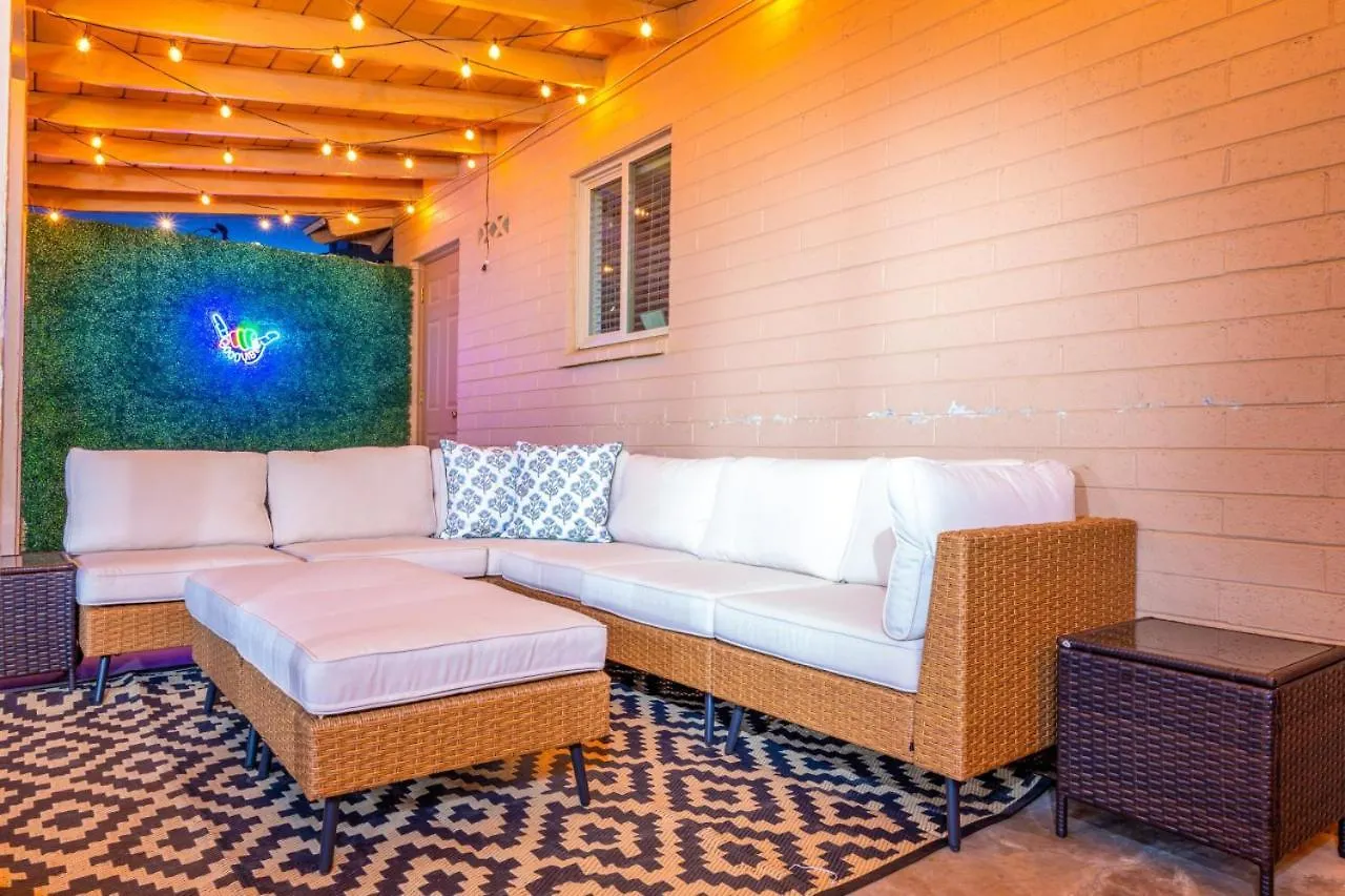 Scottsdale Gem! Pool, Patio, & Prime Location!ヴィラ